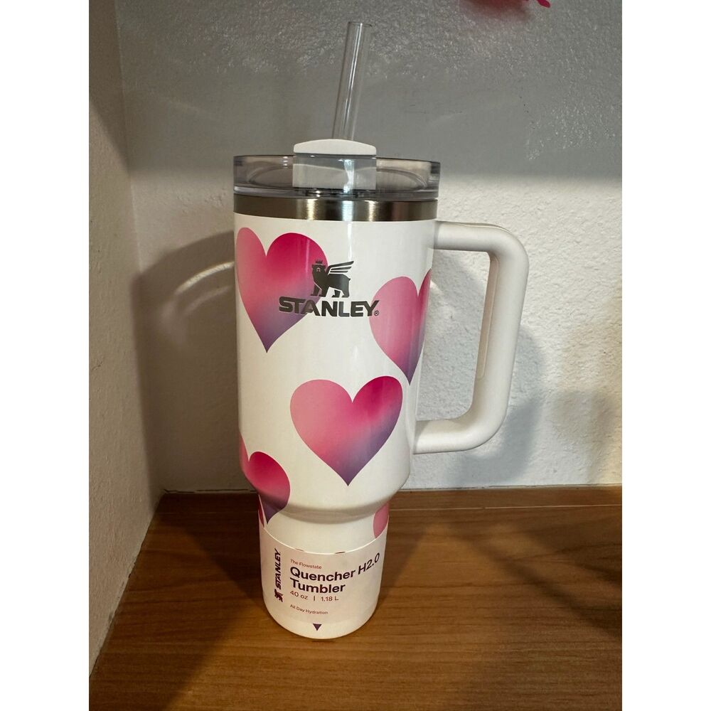 Stanley Valentine's Day Flowstate Quencher Tumbler Frost Heart Gradient 40oz NWT - Picture 2 of 6